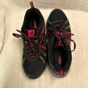 New Balance TECHAIDE 410vs tennis shoes.